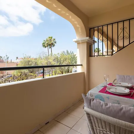 Excellent Castle Harbour アパート ロスクリスティアーノス